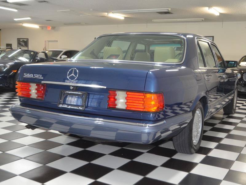 Used 1990 Mercedes-Benz 560 SEL image 9