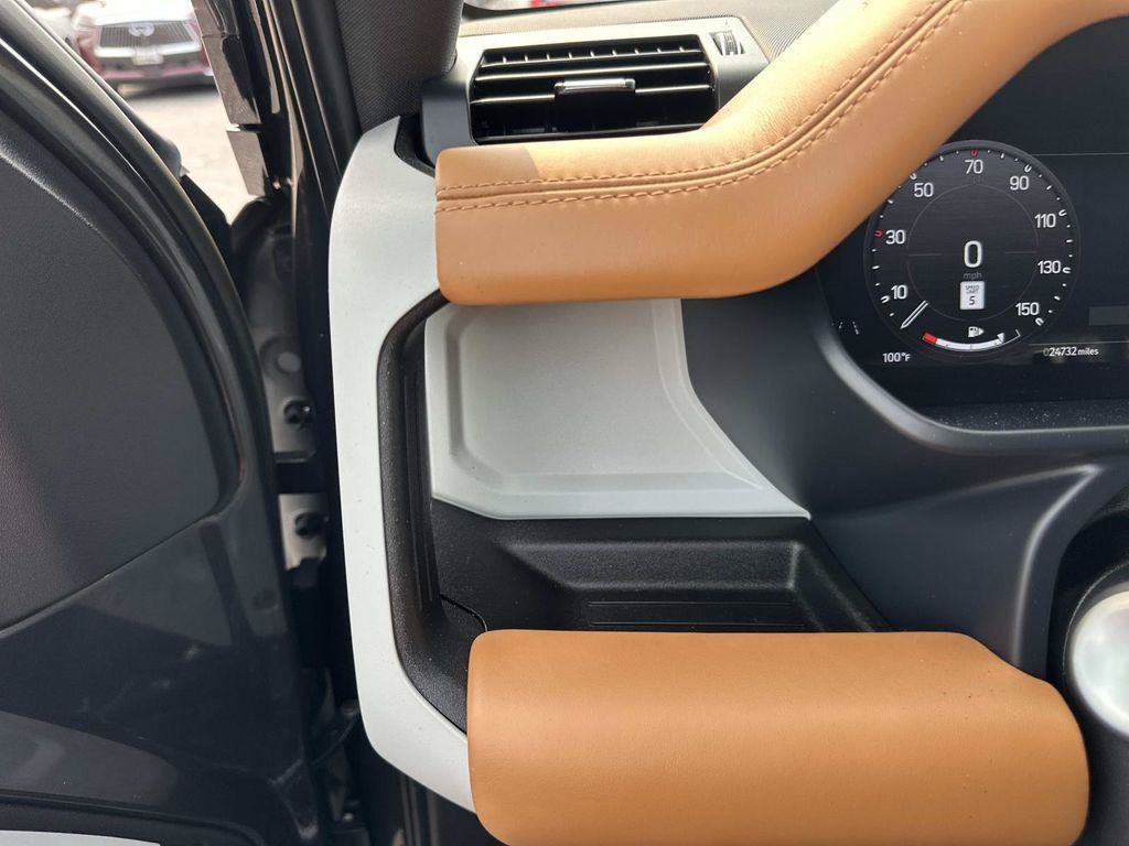 Used 2023 Land Rover Defender 130 First Edition AWD/4WD image 19