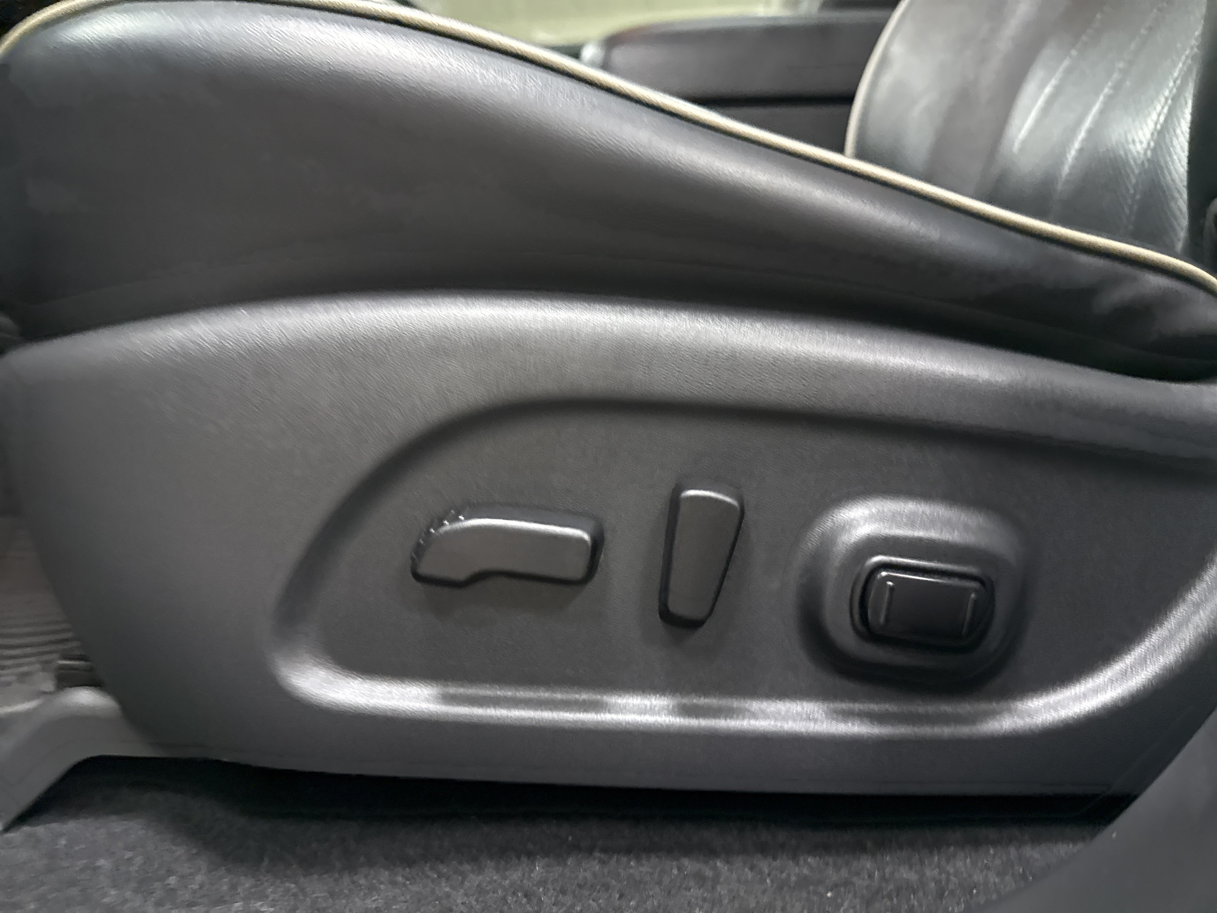 Used 2019 INFINITI QX60 Luxe w/ Essential Package FWD image 27