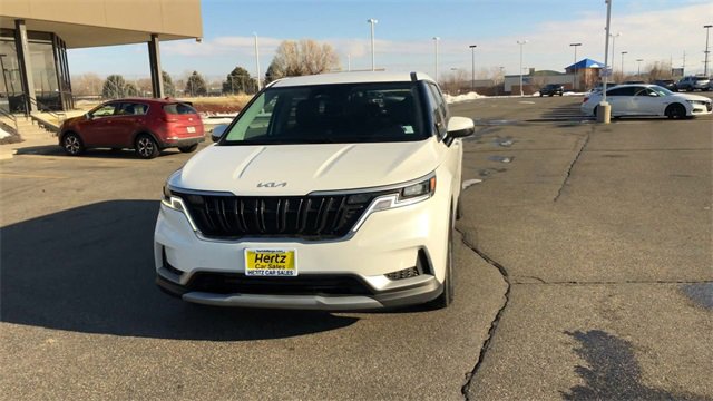 Used 2024 Kia Carnival LX image 3