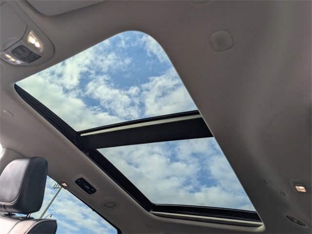 Used 2023 Chrysler Pacifica Limited image 68