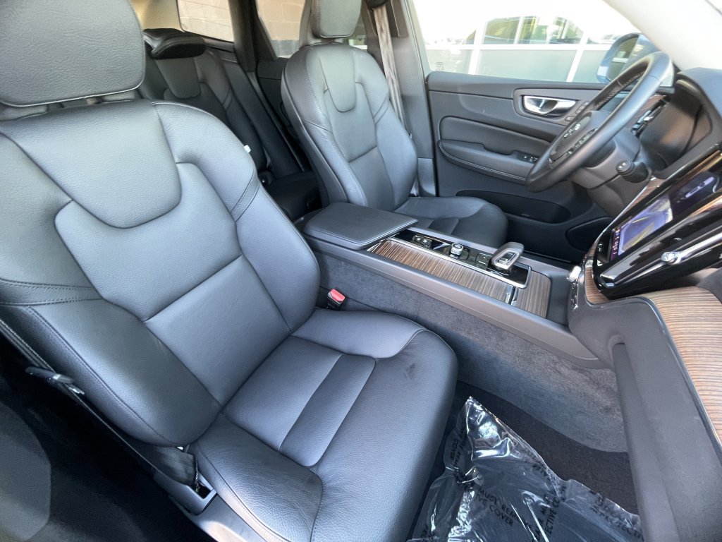 Used 2022 Volvo XC60 T8 Inscription Expression w/ Advanced Package AWD/4WD image 25