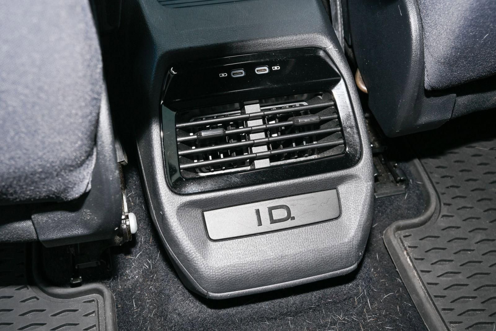 Used 2021 Volkswagen ID.4 Pro RWD image 18