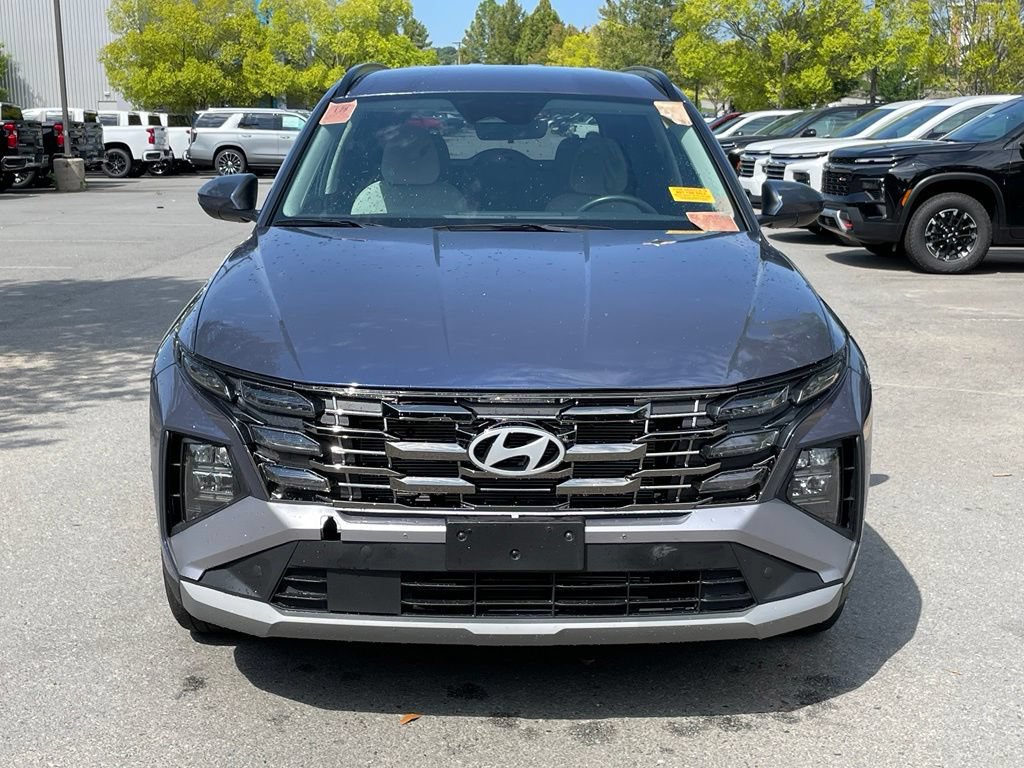 Used 2025 Hyundai Tucson SEL FWD image 2