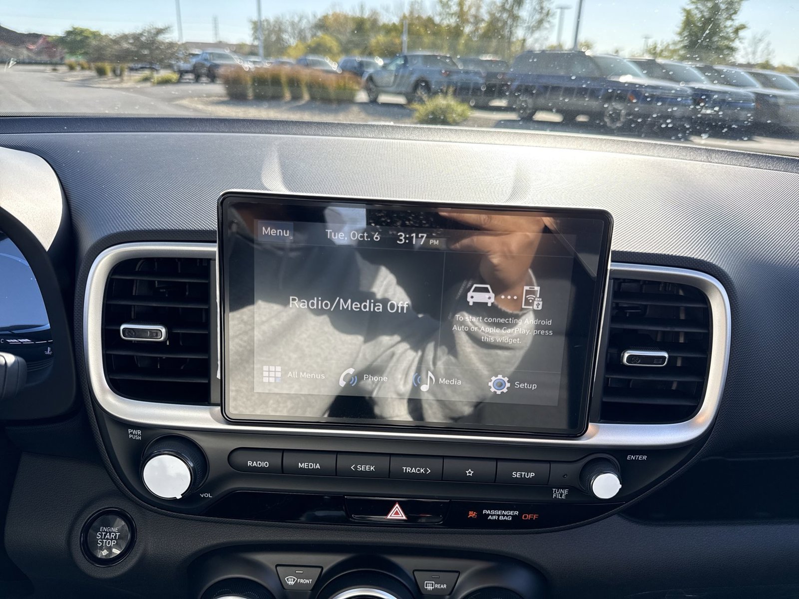 New 2026 Hyundai Venue SEL FWD image 17