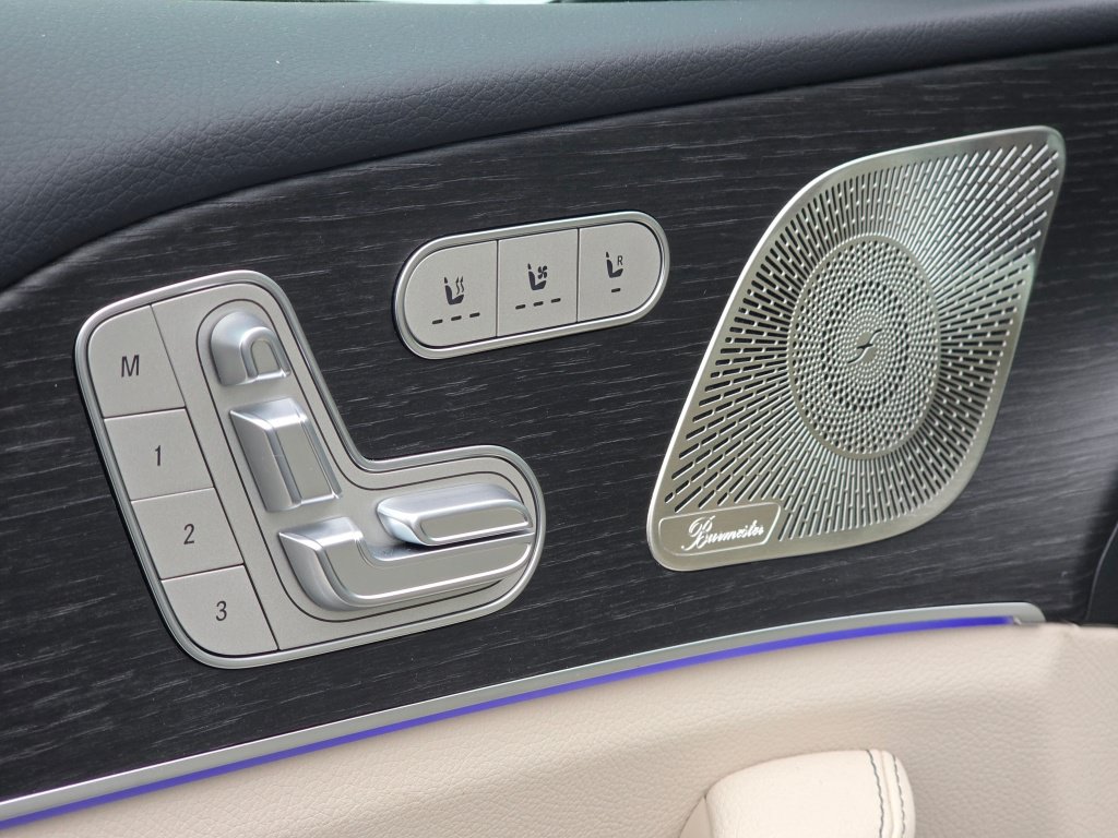 New 2026 Mercedes-Benz GLS 450 4MATIC image 37