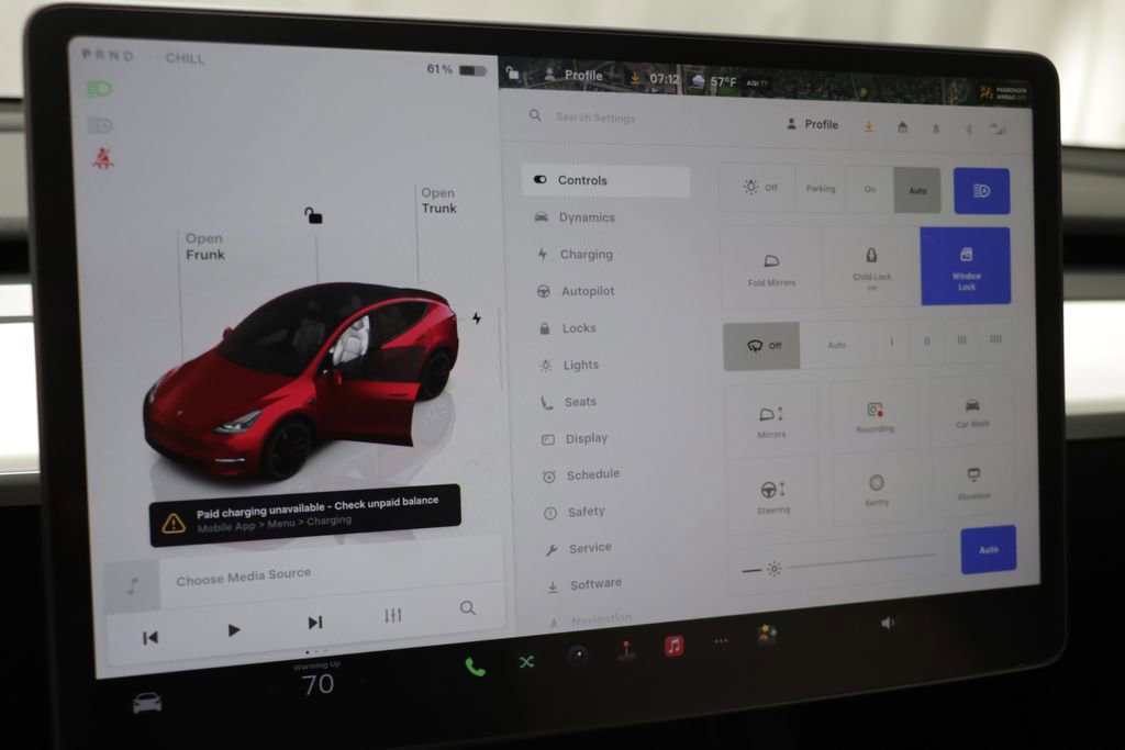 Used 2024 Tesla Model Y Performance AWD/4WD image 7