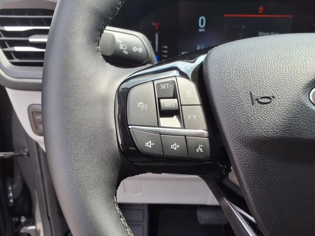 New 2024 Ford Escape SE FWD image 19