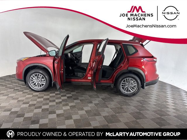 Certified 2025 Nissan Rogue S image 10