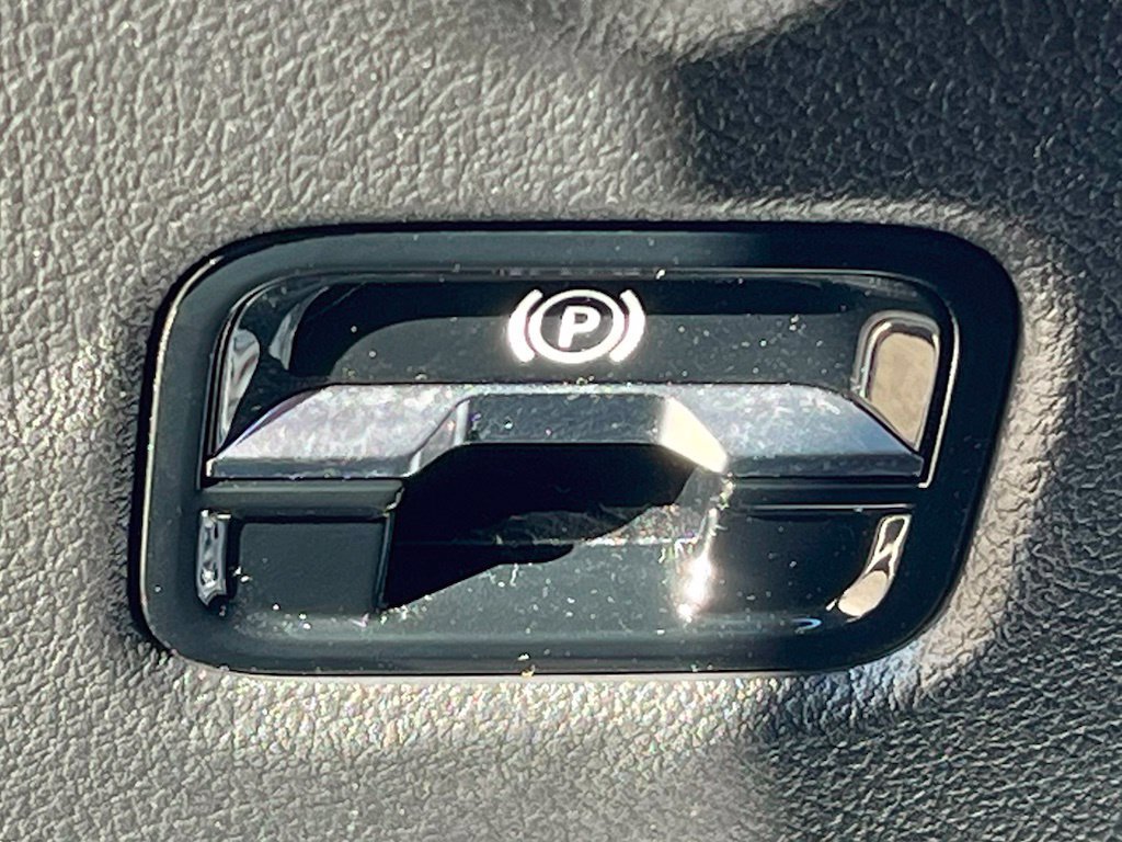 Certified 2023 Mercedes-Benz C 300 4MATIC Sedan image 35
