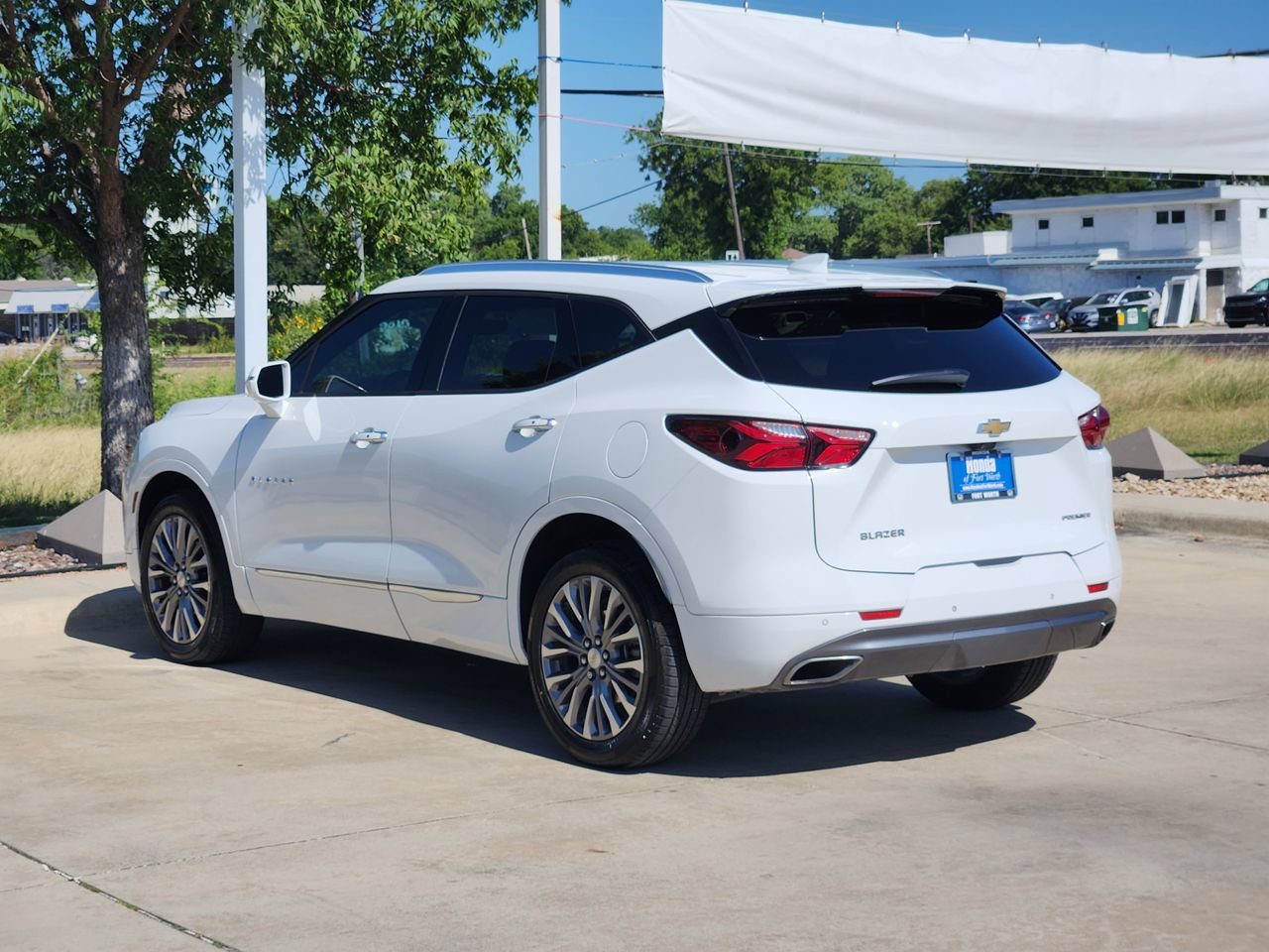 Used 2019 Chevrolet Blazer Premier w/ Driver Confidence II Package FWD image 7