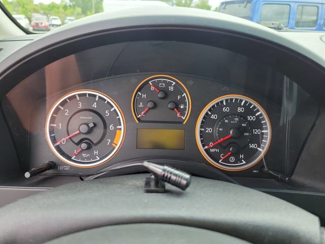 Used 2015 Nissan Titan SV w/ SV Value Truck Package RWD image 24