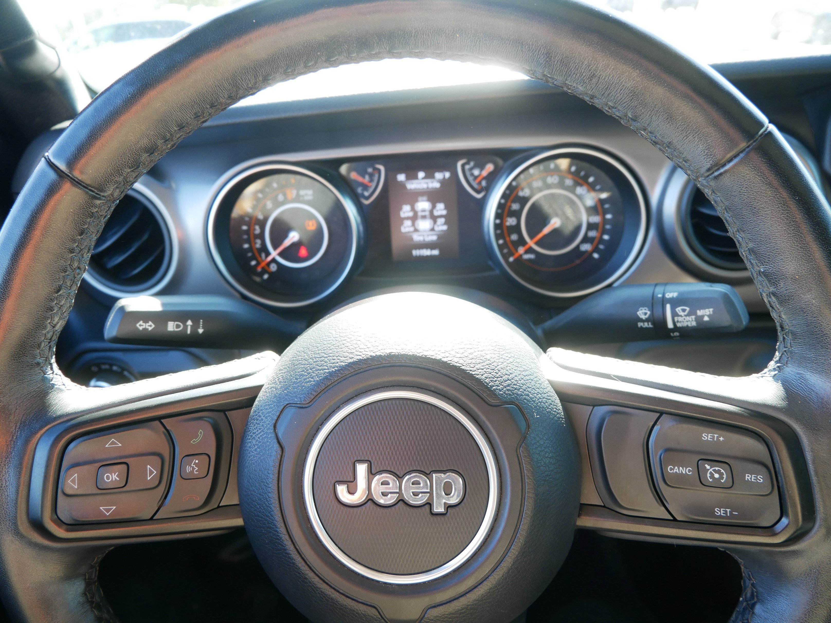 Used 2021 Jeep Gladiator Willys image 25