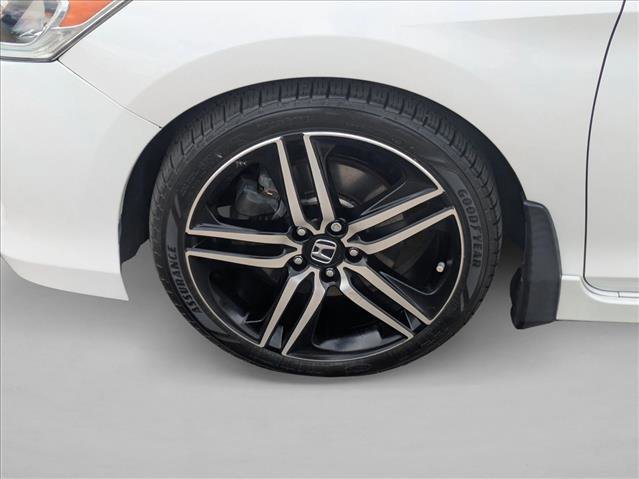 Used 2016 Honda Accord Sport image 21