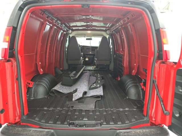 New 2026 Chevrolet Express 3500 w/ Driver Convenience Package image 20