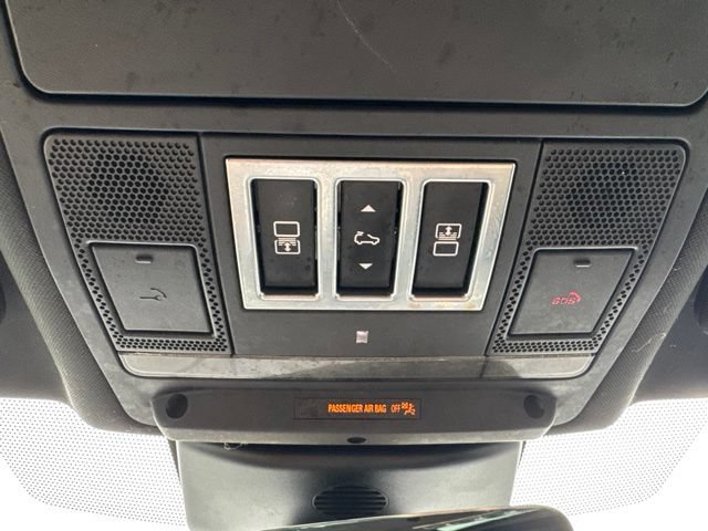 Used 2019 Land Rover Discovery HSE AWD/4WD image 16
