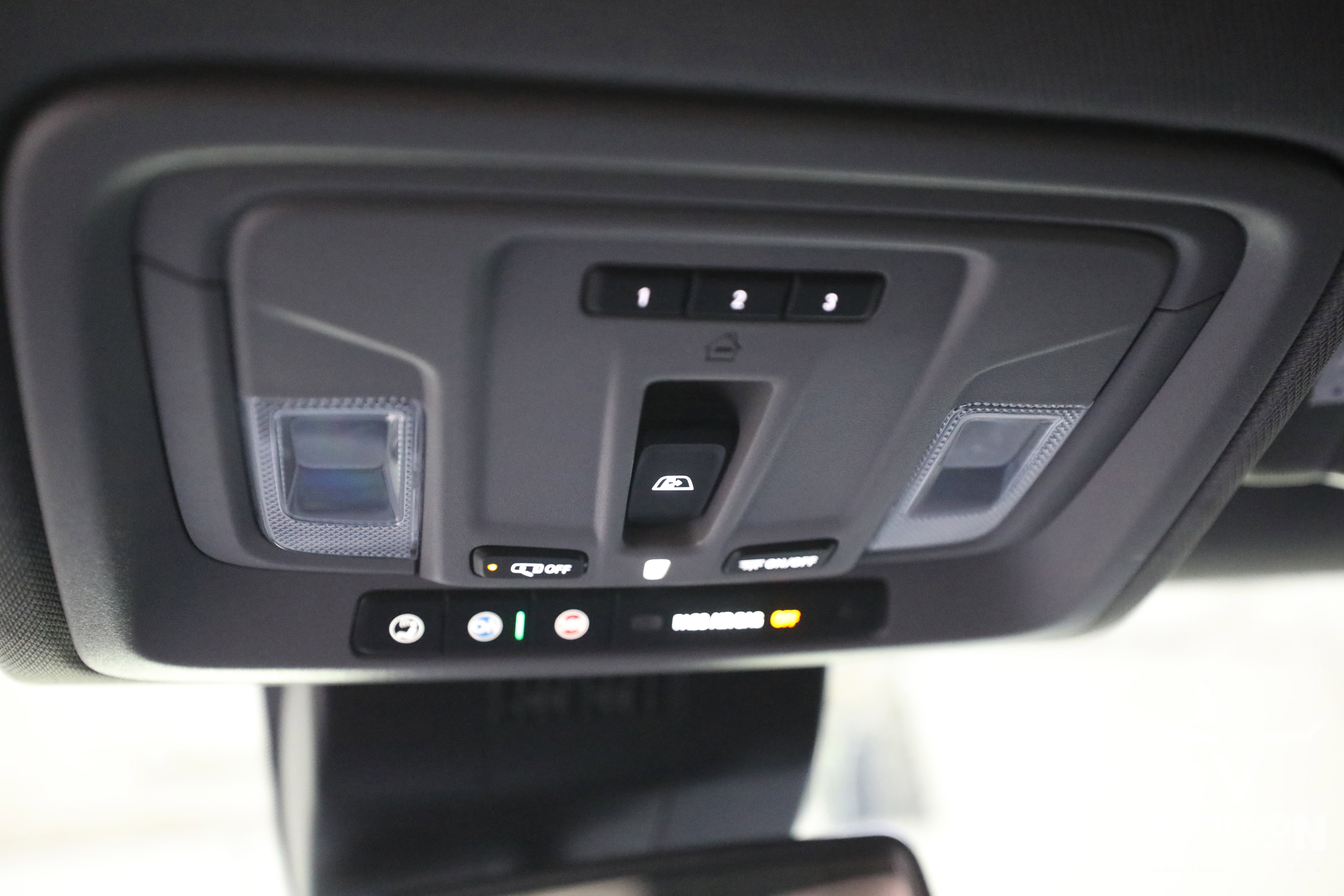 Used 2023 GMC Sierra 1500 SLT w/ SLT Premium Package image 30