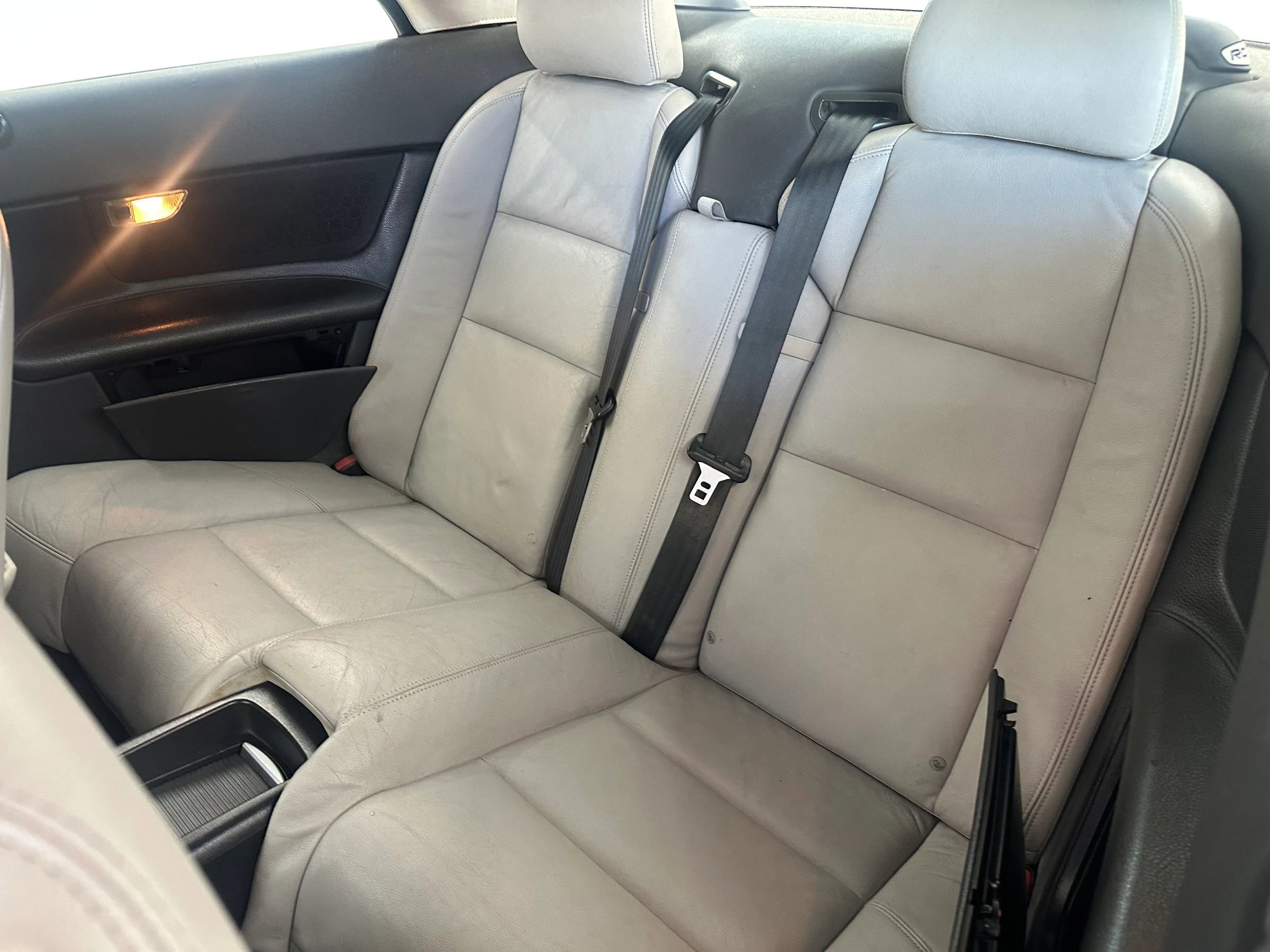 Used 2007 Volvo C70 T5 image 12