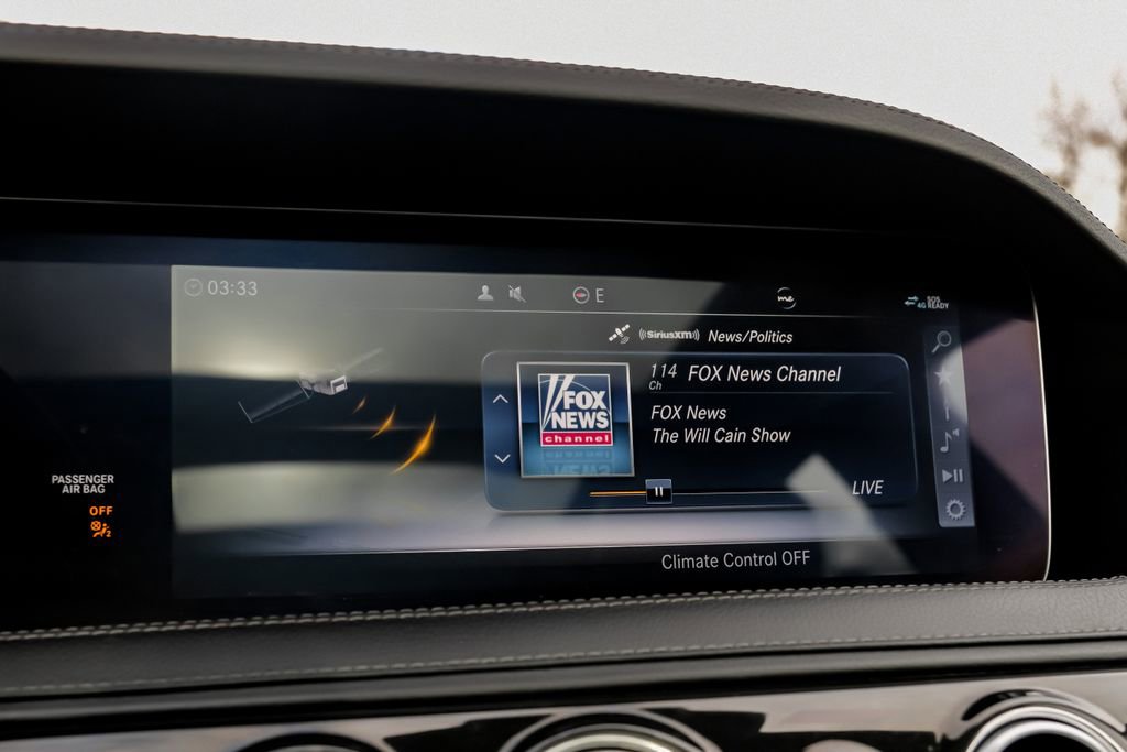 Used 2019 Mercedes-Benz S 560 4MATIC Sedan image 43