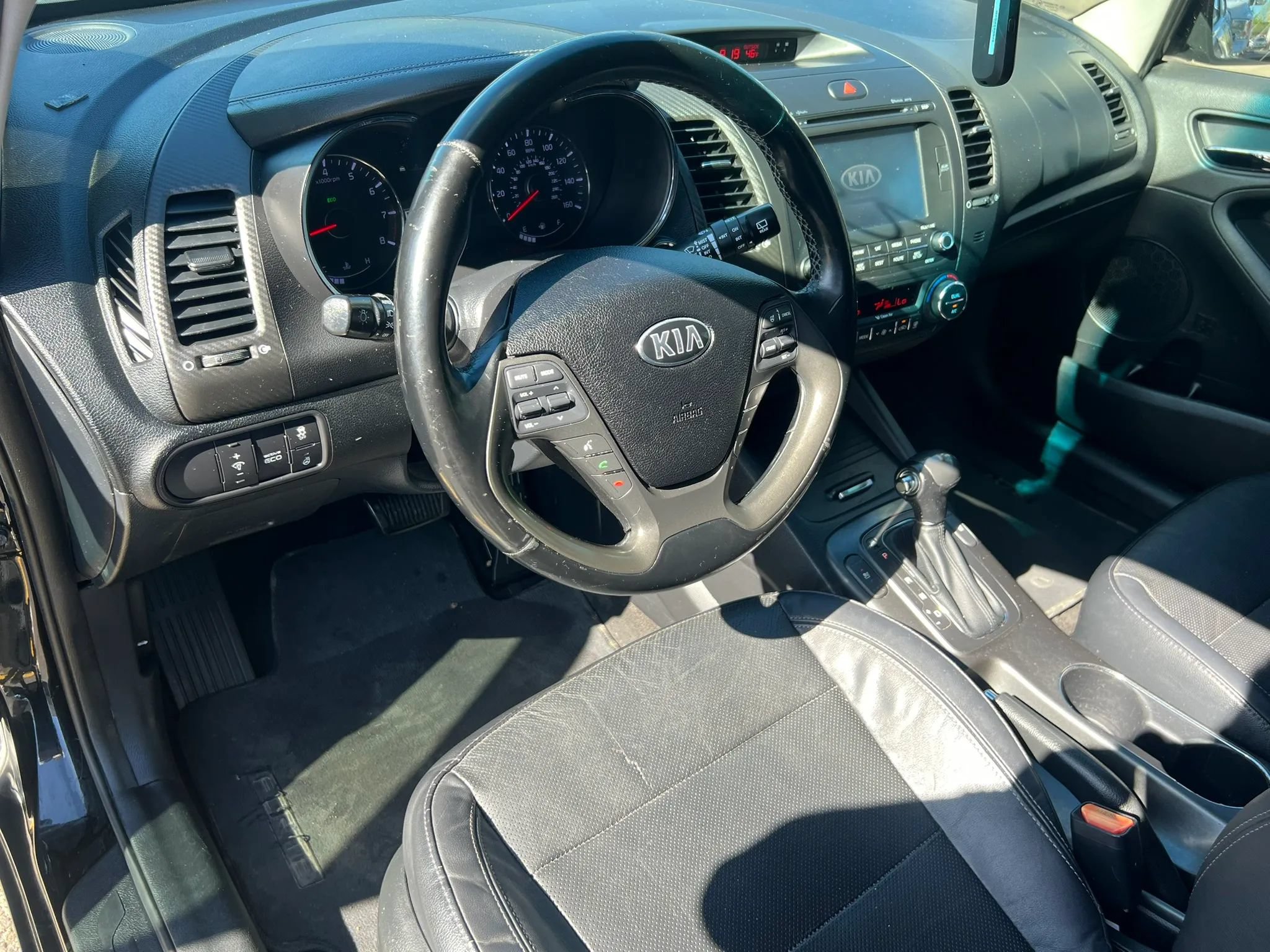 Used 2015 Kia Forte EX w/ EX Premium Package FWD image 14