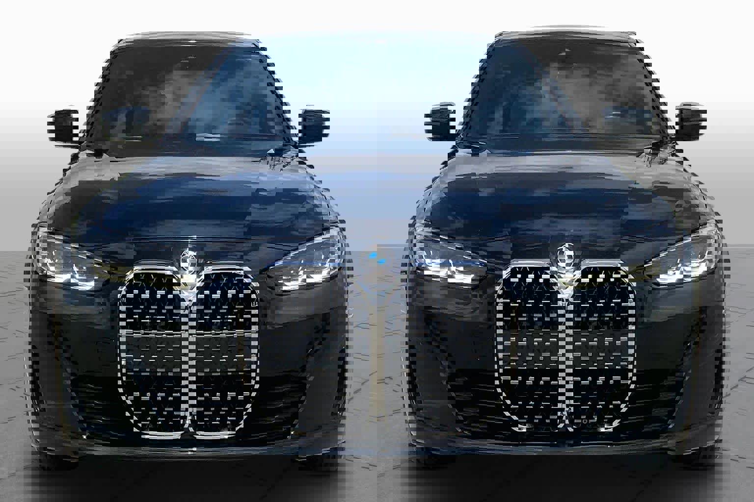 Used 2022 BMW 430i Gran Coupe w/ M Sport Package image 3