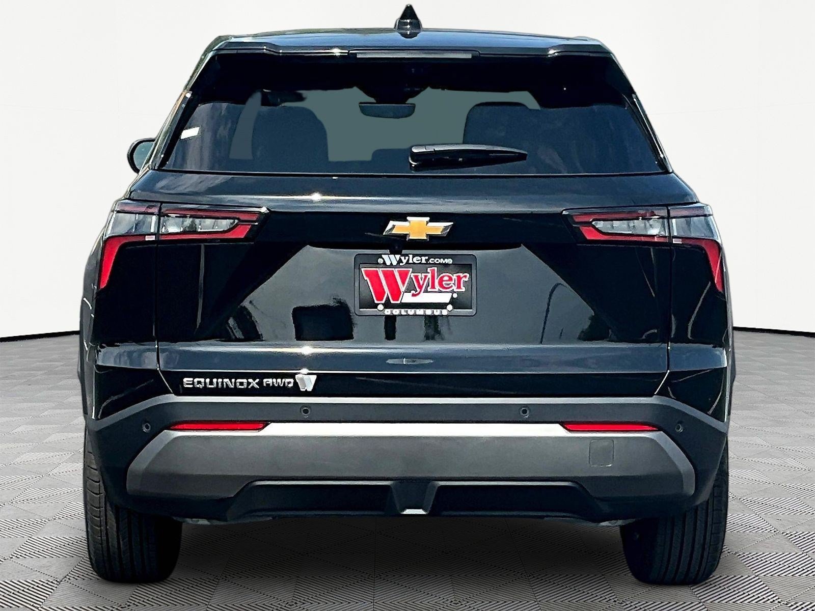 New 2027 Chevrolet Equinox LT w/ Safety and Technology Package AWD/4WD image 5