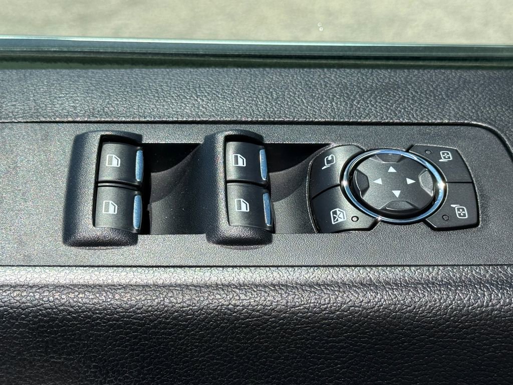 Used 2016 Ford F150 Platinum w/ Technology Package image 24