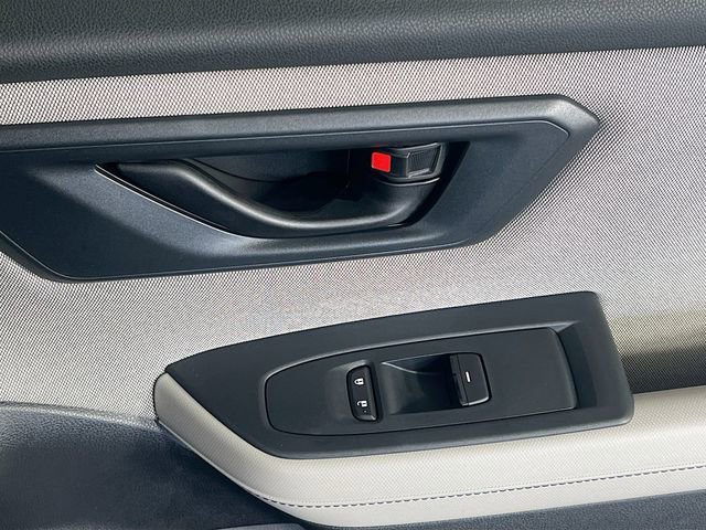 Used 2025 Subaru Forester image 32