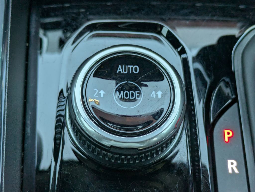 Certified 2025 GMC Canyon Elevation w/ Technology Package image 22