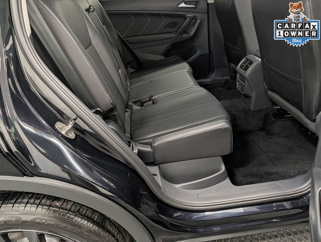 Used 2023 Volkswagen Tiguan SE AWD/4WD image 32