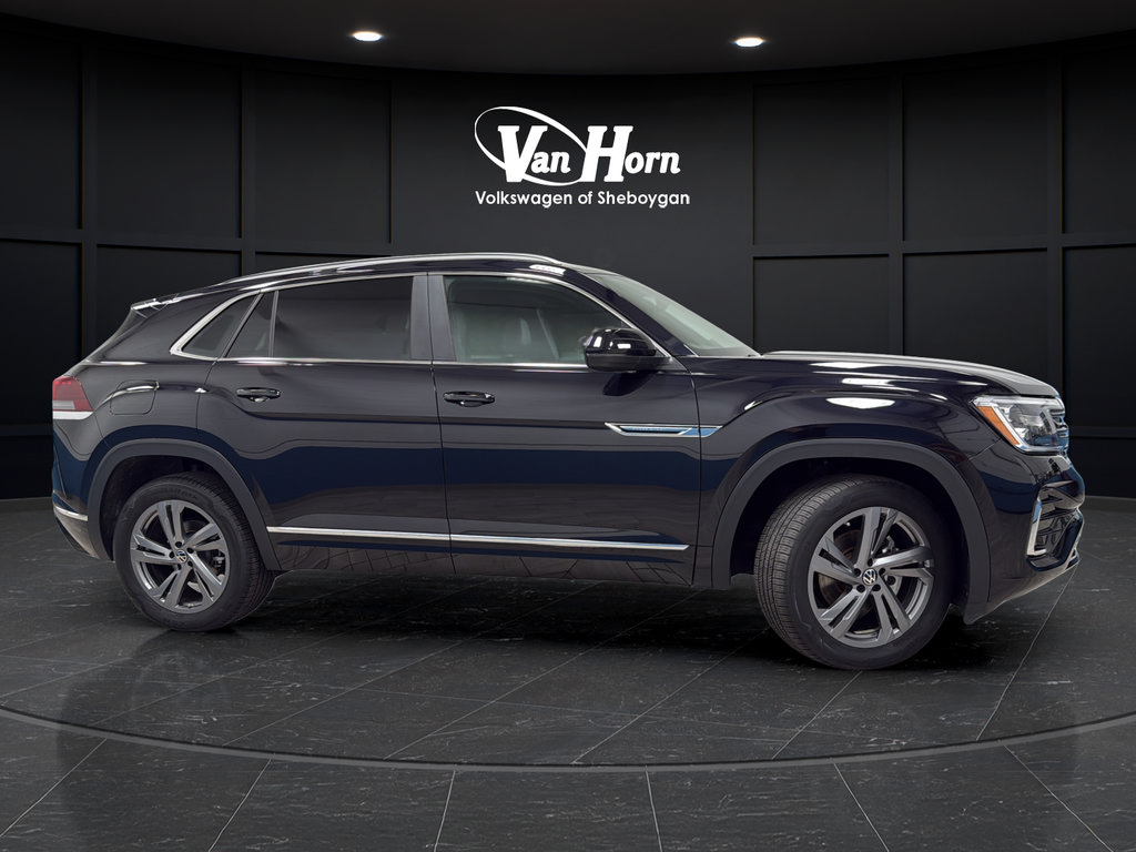 Used 2024 Volkswagen Atlas Cross Sport SEL R-Line AWD/4WD image 8
