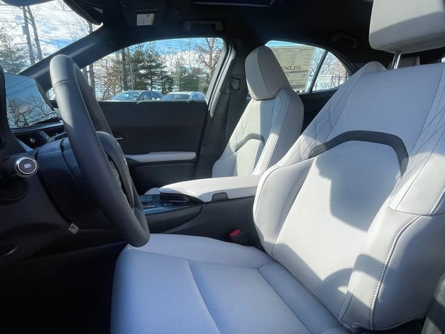New 2025 Lexus UX 300h AWD image 18
