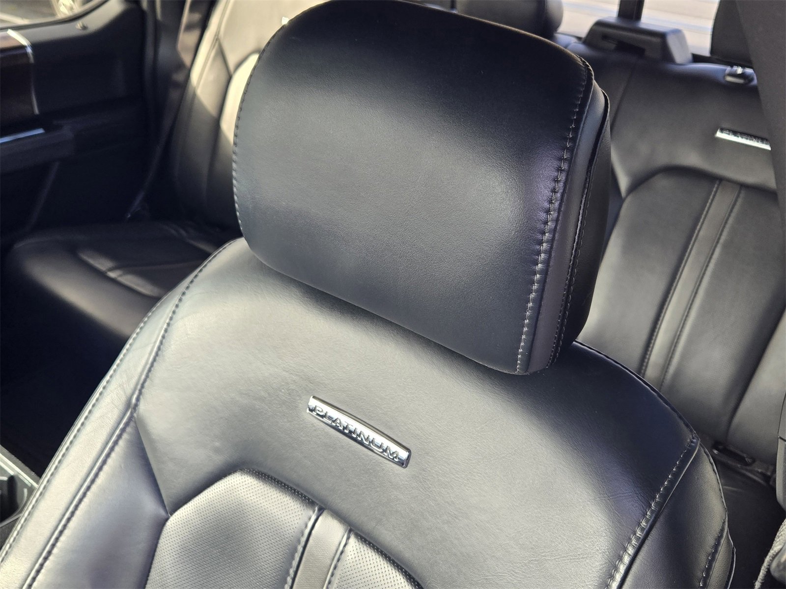 Used 2016 Ford F150 Platinum w/ Equipment Group 701A Luxury image 23