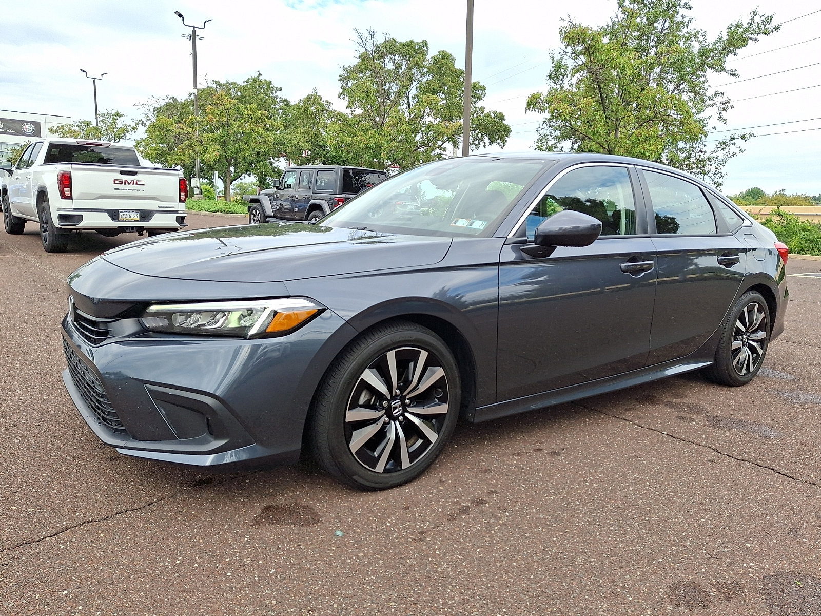 Used 2024 Honda Civic EX image 3
