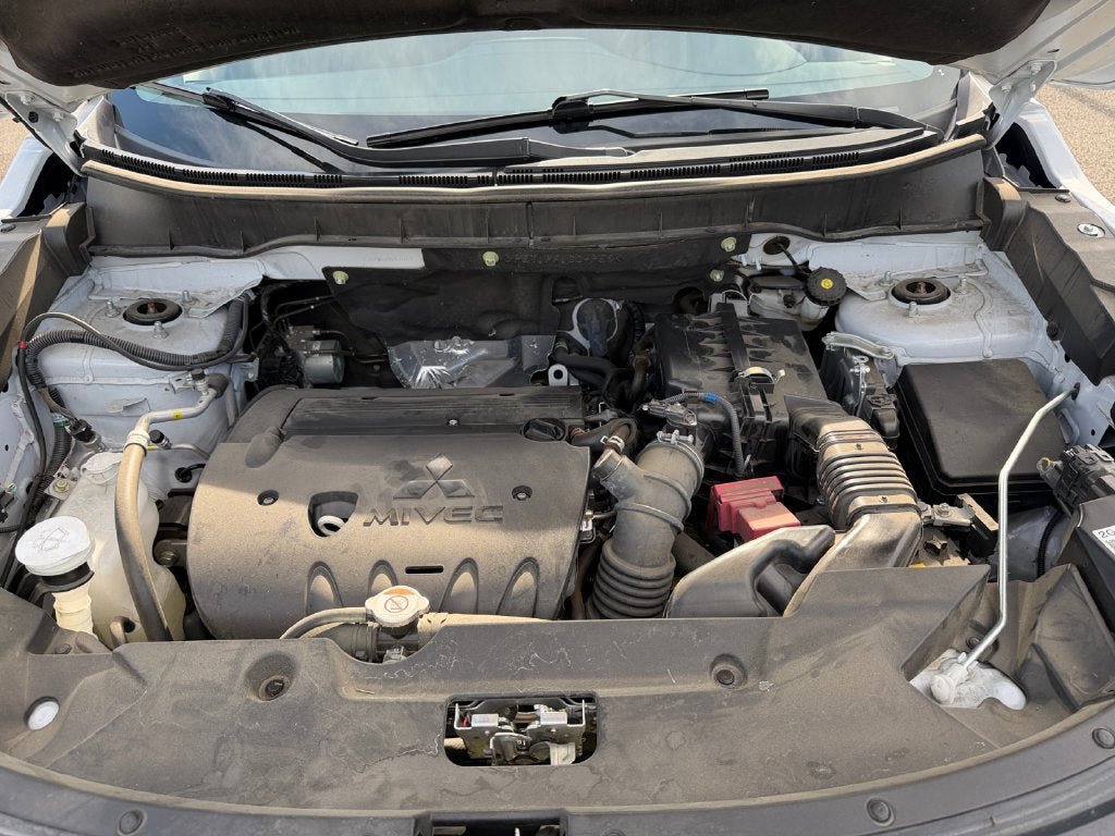 Used 2025 Mitsubishi Outlander Sport AWD image 29