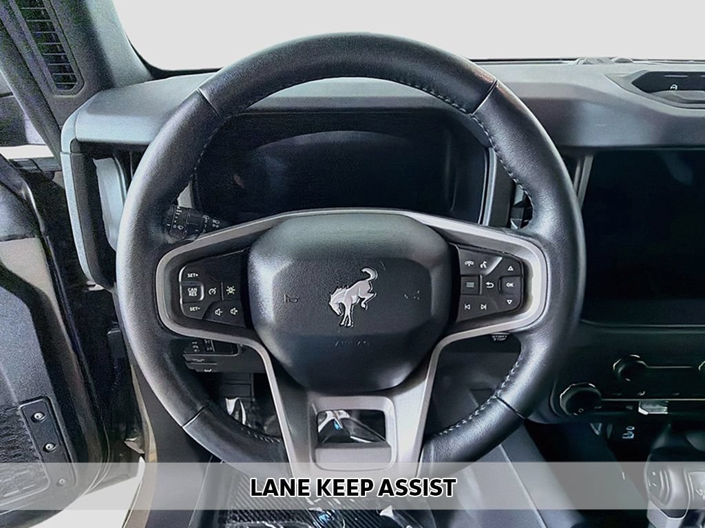 Used 2025 Ford Bronco Badlands AWD/4WD image 4