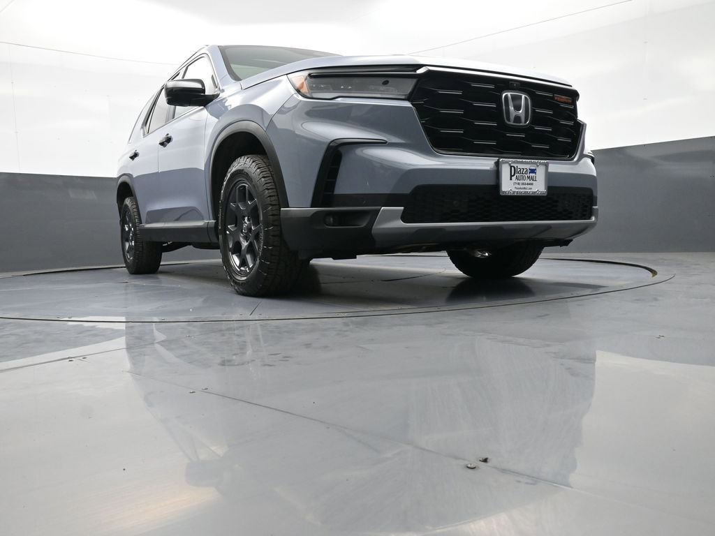 Certified 2024 Honda Pilot TrailSport image 30
