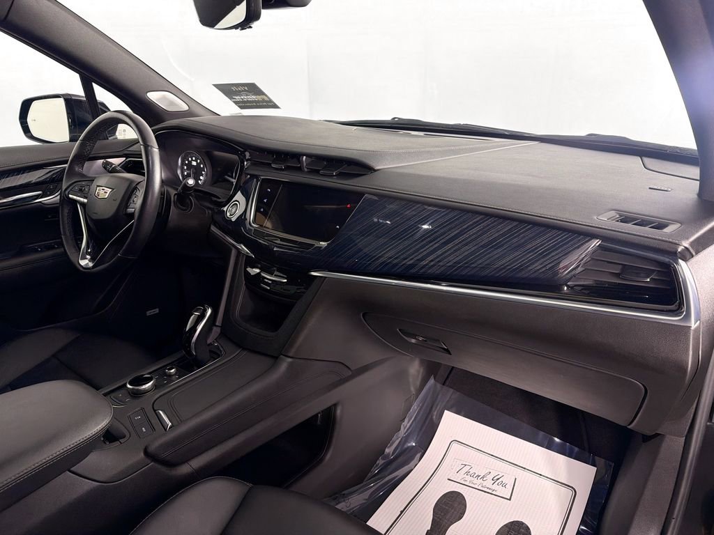 Used 2023 Cadillac XT6 Premium Luxury image 28