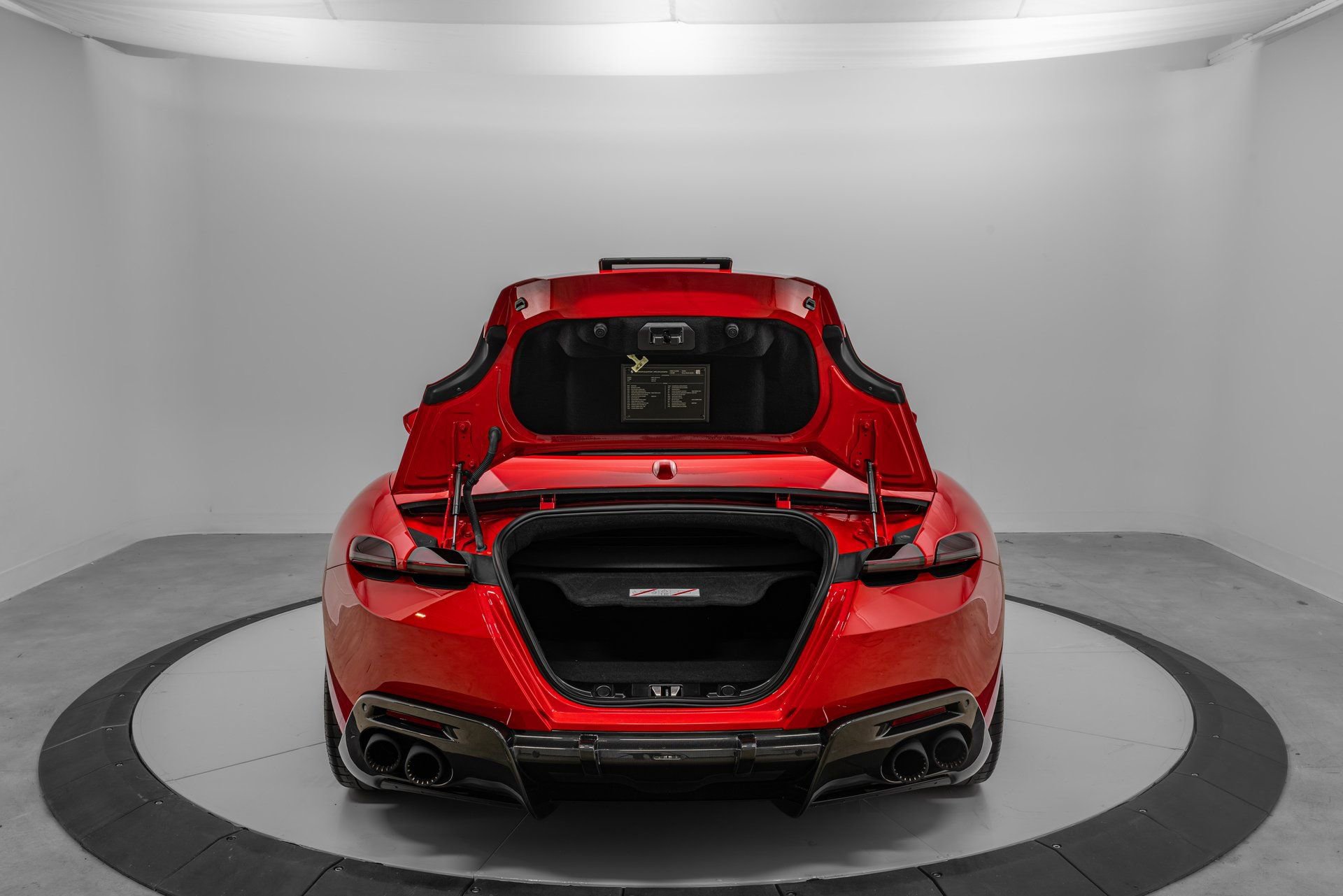 Certified 2025 Ferrari Roma Spider RWD image 25