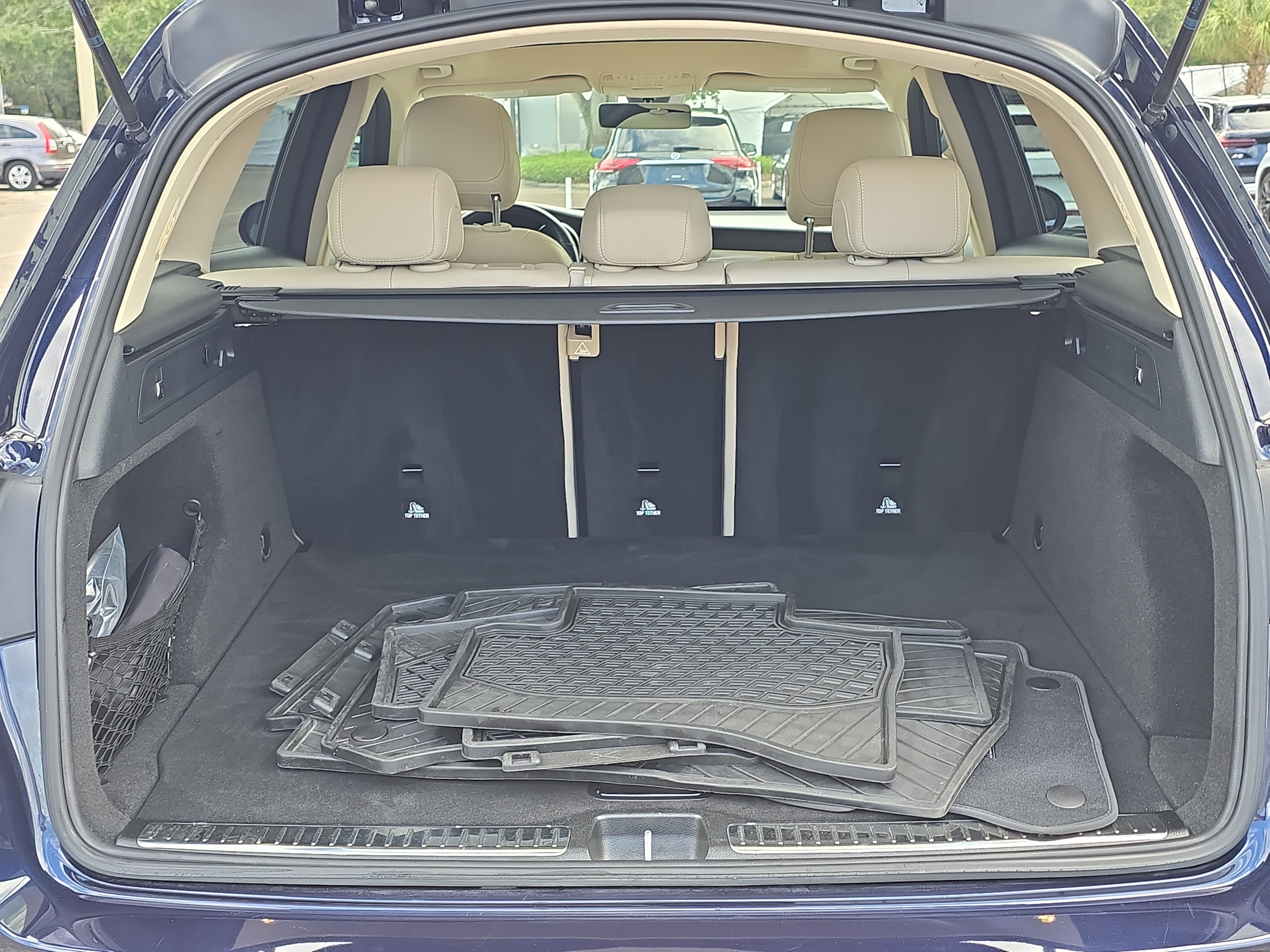 Used 2021 Mercedes-Benz GLC 300 image 9