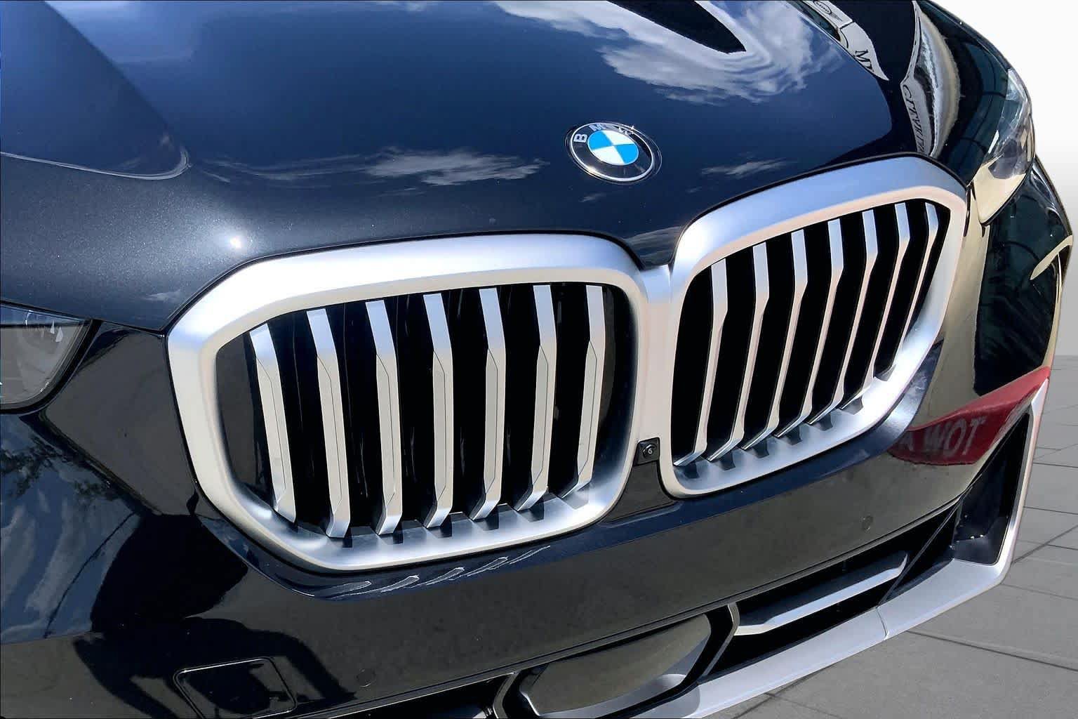Used 2024 BMW X5 xDrive40i w/ Premium Package AWD/4WD image 29