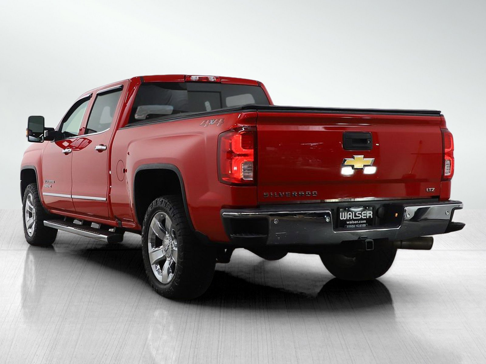 Used 2018 Chevrolet Silverado 1500 LTZ w/ LTZ Plus Package image 3