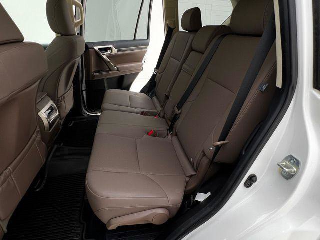 Certified 2020 Lexus GX 460 Premium w/ Premium Package AWD/4WD image 16