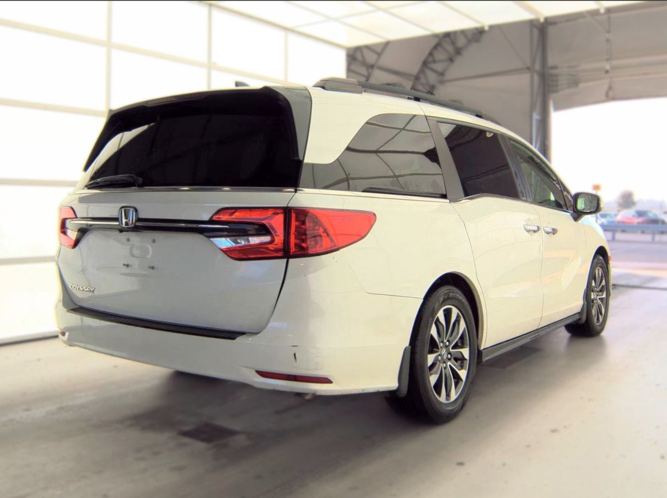 Used 2021 Honda Odyssey EX-L image 4