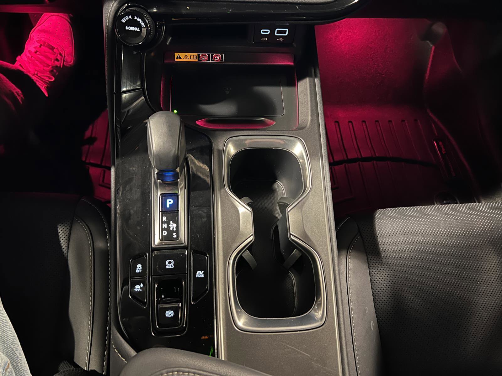 Used 2025 Lexus NX 300h NX 350h Luxury image 19