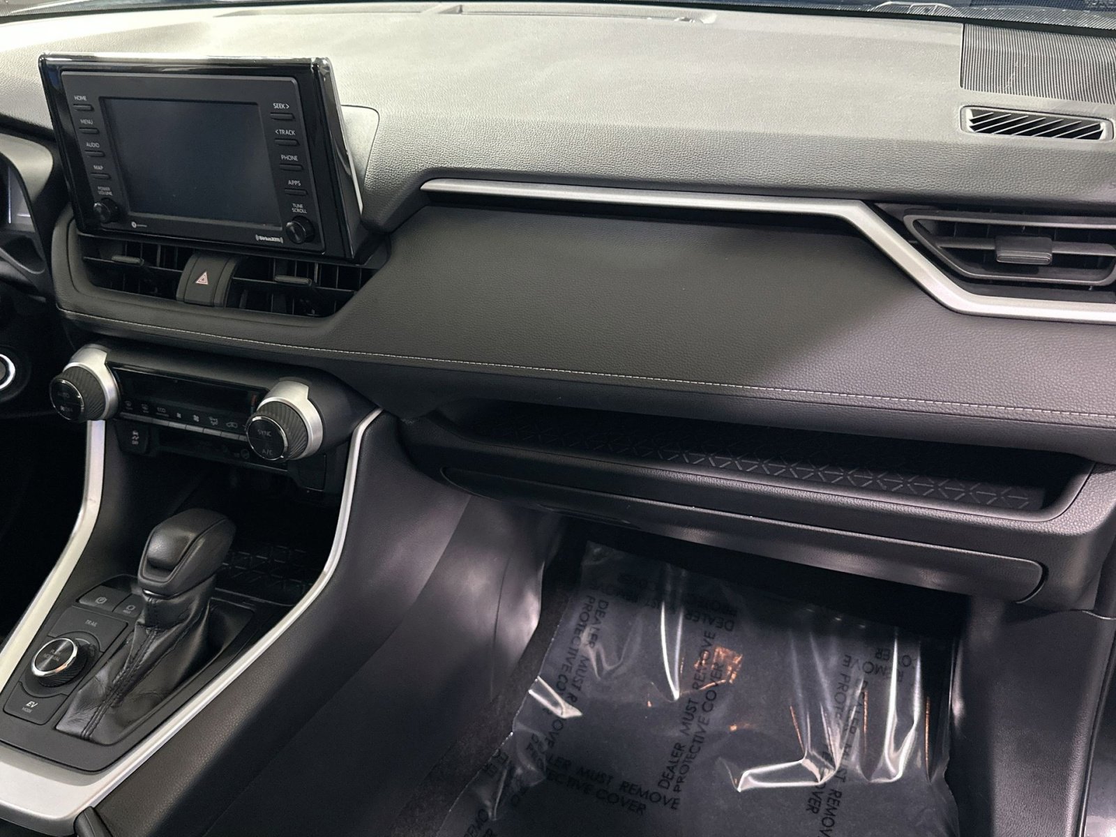 Used 2020 Toyota RAV4 LE image 36