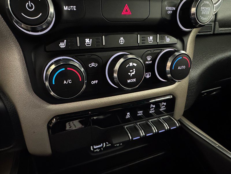 Used 2021 RAM 1500 Laramie AWD/4WD image 23