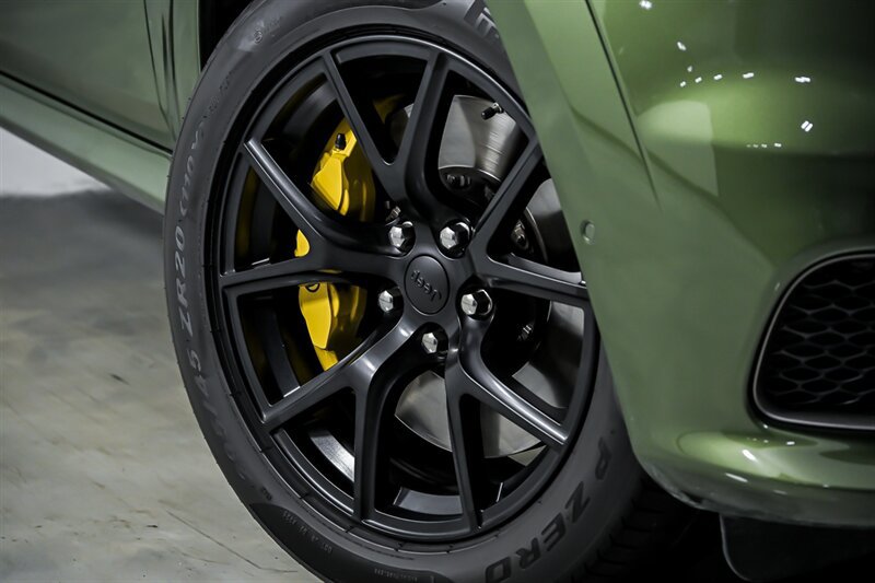 Used 2021 Jeep Grand Cherokee Trackhawk AWD/4WD image 3