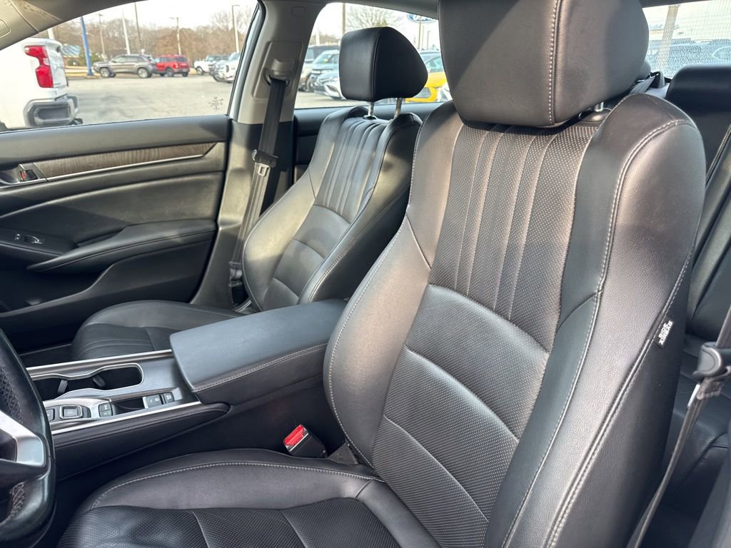 Used 2021 Honda Accord Touring image 14