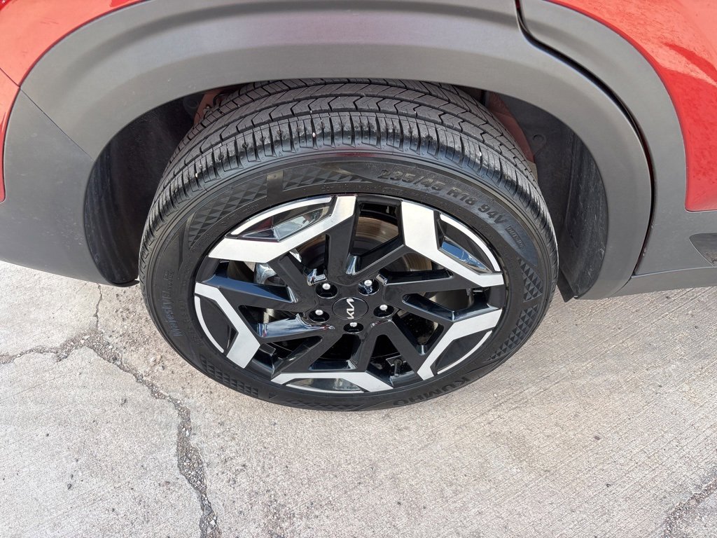 Used 2025 Kia Seltos SX image 11
